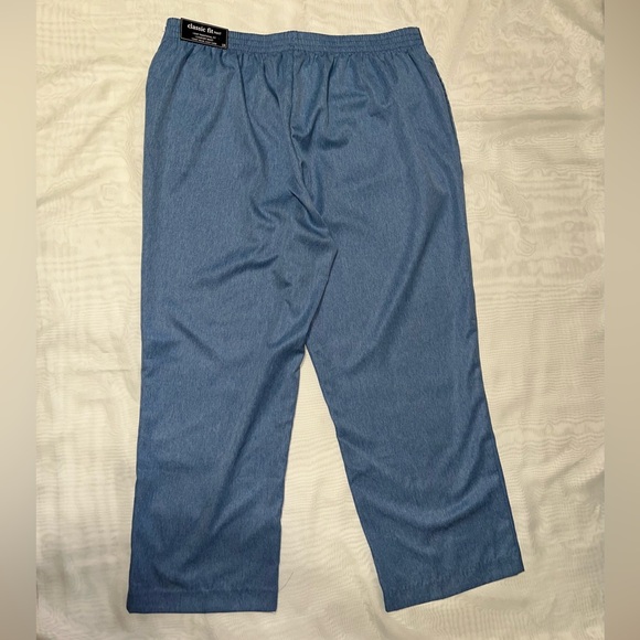 Plus size pants - Picture 1 of 3